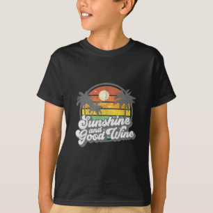 Sunshine And Good Wine Beach Retro 70s Vintage Vac T-Shirt