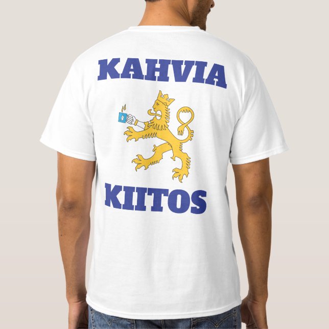 Suomileijona ja muumimuki, kahvia kiitos t-paita T-Shirt (Back)
