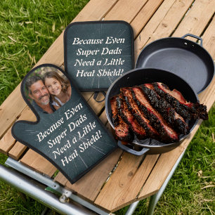 Super Dad's Heat Shield: Personalised Oven Mitt & Pot Holder Set