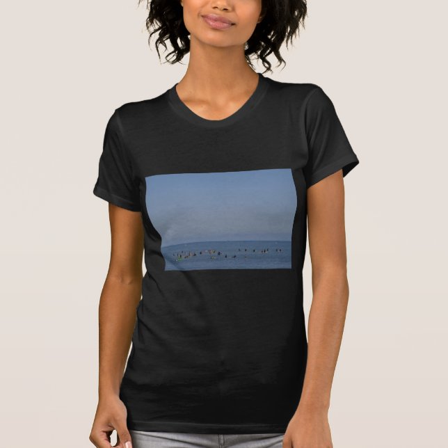 surfers waiting a wave T-Shirt (Front)