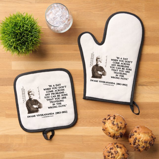 Swami Vivekananda Travelling In Wrong Path Oven Mitt & Pot Holder Set (Top Down)