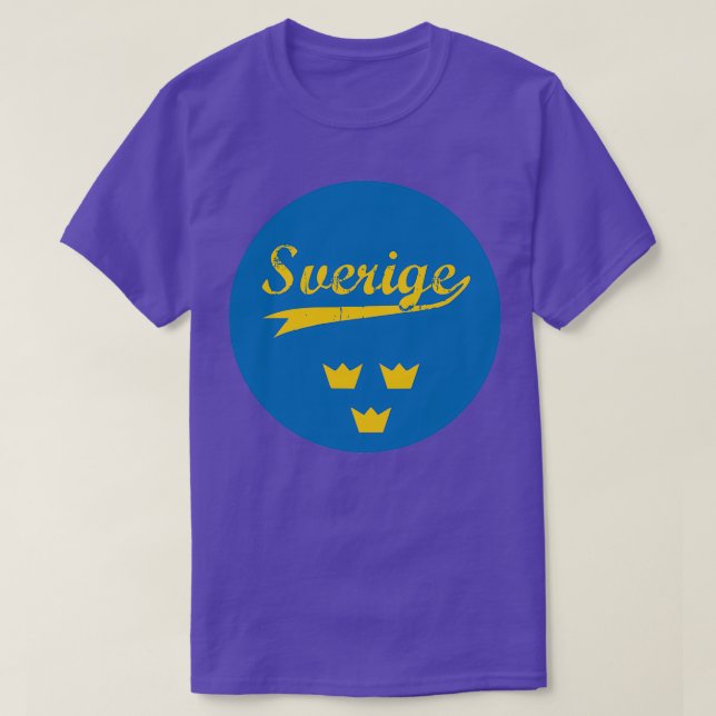 Sweden Sverige 3 crowns black bg T-Shirt (Design Front)
