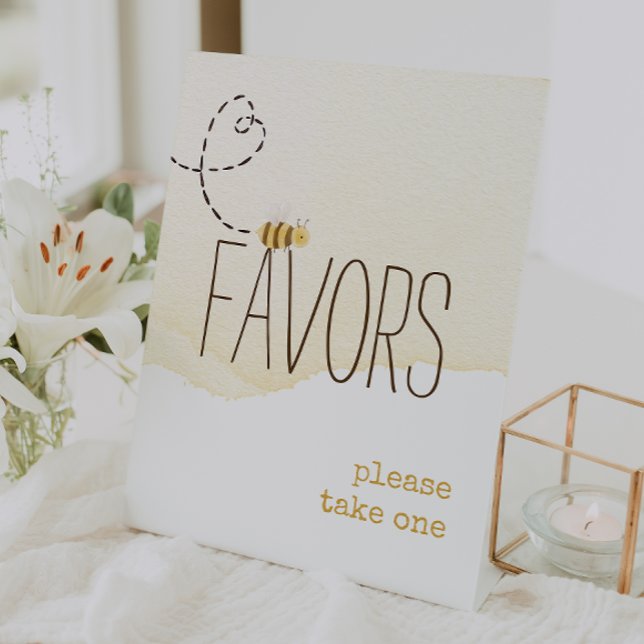 Sweet Bumblebee Mama To Bee Baby Shower Favours Pedestal Sign (Creator Uploaded)