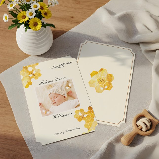 Sweet Little Bee Baby Photo Birth Announcement (Sweet Little Bee Baby Photo Birth Announcement)