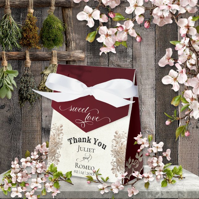 Sweet Love - Burgundy Favour Box (Creator Uploaded)