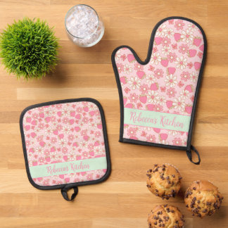 Sweet Spring Strawberries Personalised Oven Mitt & Pot Holder Set