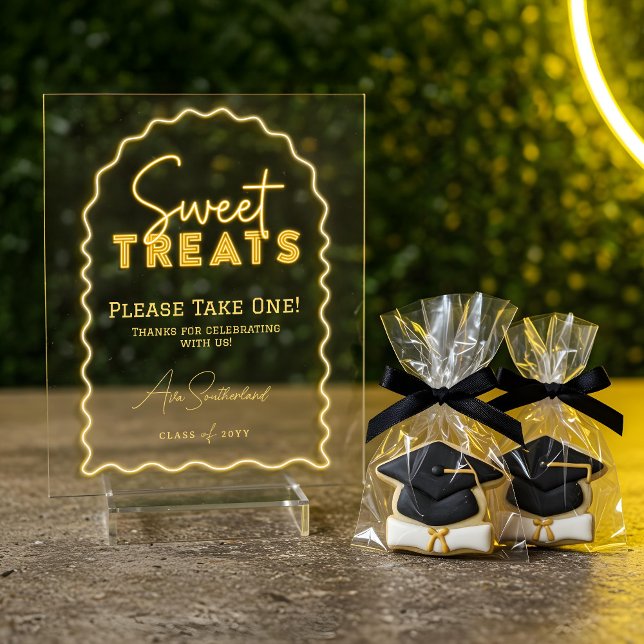 Sweet Treat Wavy Arch Yellow Neon Graduation Party Acrylic Sign (Sweet Treat Wavy Arch Yellow Neon Graduation Party Acrylic Sign)