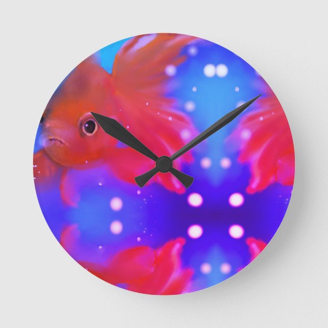 Swimming Fish Round Clock (Front)