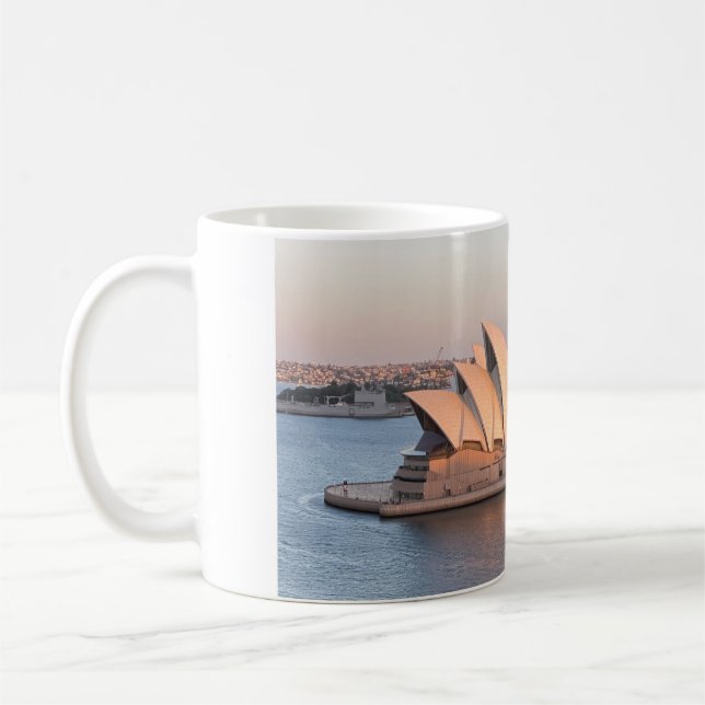 Sydney opera house coffee mug (Left)