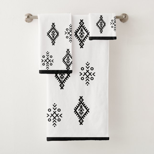 SYMBOLE AMAZIGH BATH TOWEL SET (Insitu)