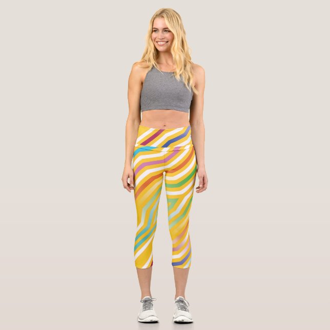 Symmetric diagonal stripes background 3 capri leggings (Front)