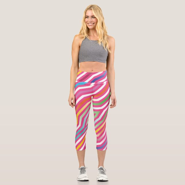 Symmetric diagonal stripes background 4 capri leggings (Front)