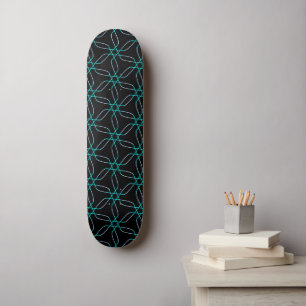 Symmetry in Motion Skateboard