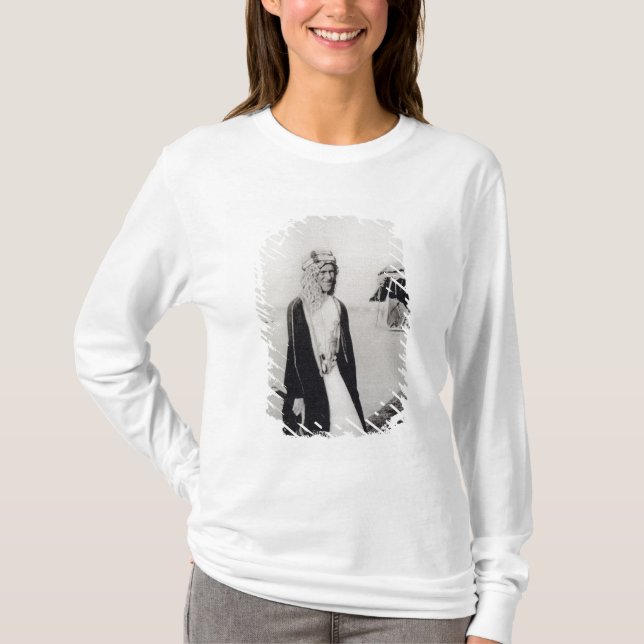 T. E. Lawrence in Arab Dress (b/w photo) T-Shirt (Front)