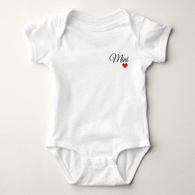 T-shirt famille cœur personnalisé baby bodysuit (Front)