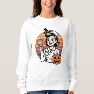 T-shirt Nurse Halloween Fun – Spooky Shift Magic Sweatshirt