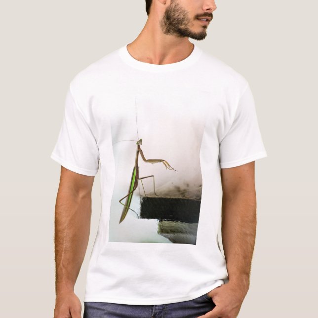 T-Shirt - Praying Mantis World of Wonder (Front)