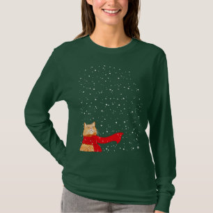 Tabby loves Snow T-Shirt
