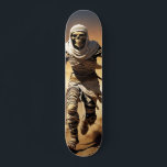 Tabla de skate Momia del Desierto Corriendo. Skateboard<br><div class="desc">La Momia del Desierto corre sobre la arena y ahora también sobre tu tabla. Un diseño salvaje que transmite velocidad, misterio y poder. Perfecta para riders que buscan destacar en cada sesión. Arte oscuro inspirado en las leyendas del desierto. Haz que cada truco tenga una historia detrás. Atrévete a rodar...</div>