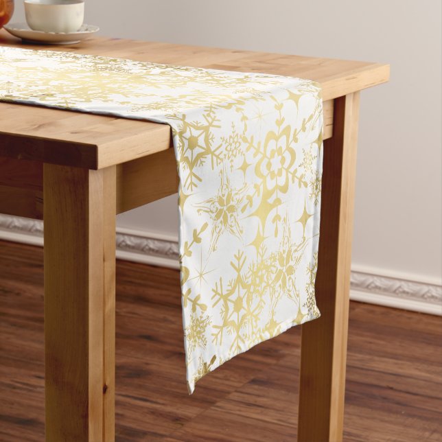 Table Runner-Holiday Snowflakes Short Table Runner (In Situ)