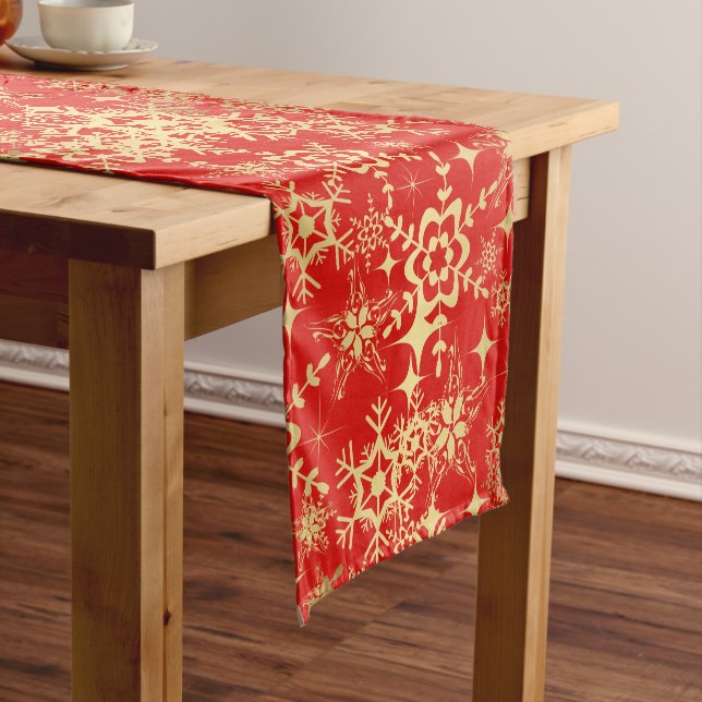 Table Runner-Holiday Snowflakes Short Table Runner (In Situ)