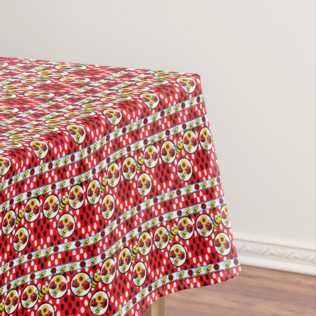 Tablecloth Bumble bees (In Situ)