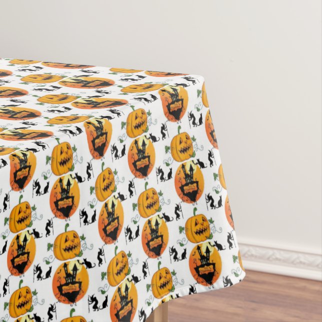 Tablecloth Halloween (In Situ)