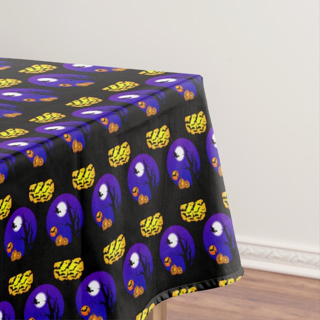 Tablecloth Halloween (In Situ)