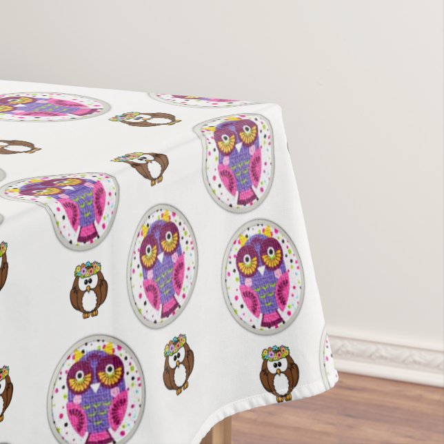 Tablecloth Owl (In Situ)