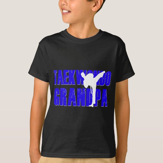 Taekwondo Grandpa  Martial Arts Gift Papa Grandson T-Shirt (Front)