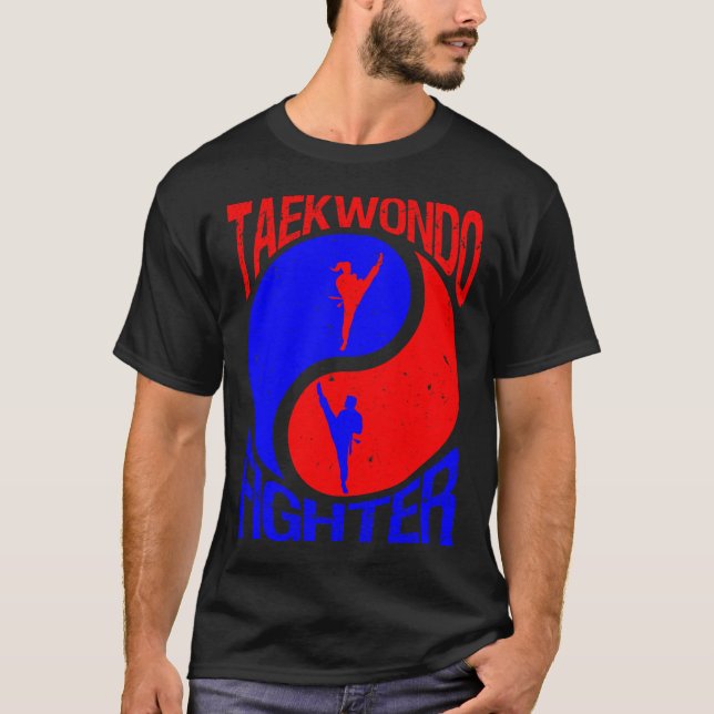 Taekwondo Martial Art Yin and Yang Usa T-Shirt (Front)
