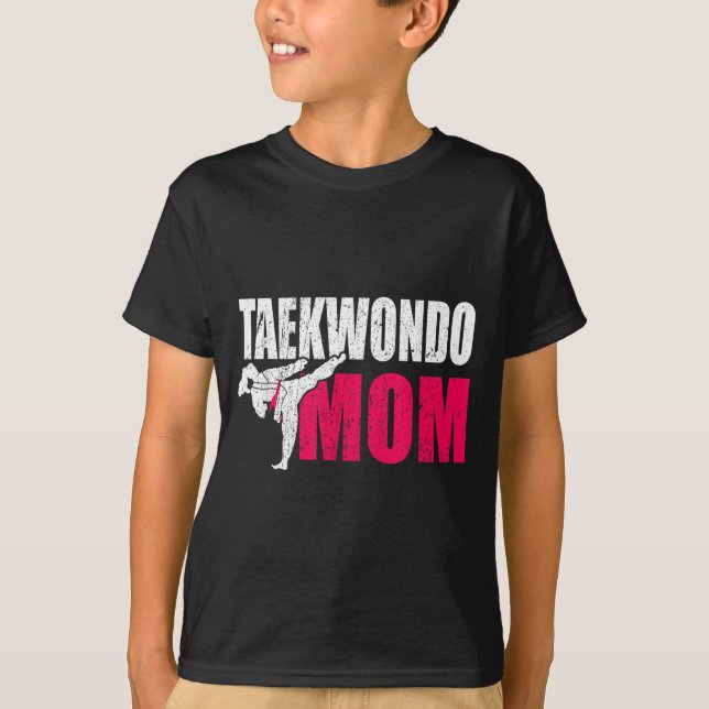 Taekwondo Mum Gift T-Shirt (Front)