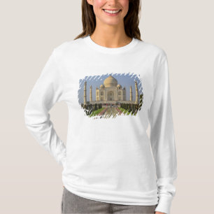Taj Mahal, a mausoleum located in Agra, India, 2 T-Shirt