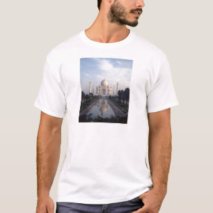 Taj Mahal Reflection in Agra, Uttar Pradesh, India T-Shirt