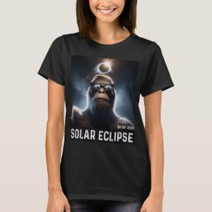 Taking A Selfie With Solar 2024 Eclipse Glasses Me T-Shirt
