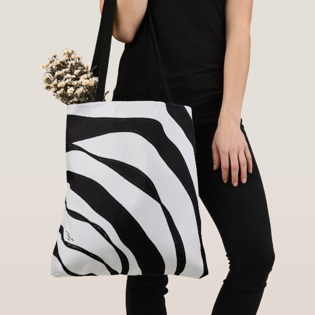 TAKUROMAN「SHIMAUMA」 TOTE BAG (Close Up)