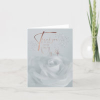 Tarjeta de agradecimiento plegada con rosa blanca