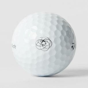 TAYLOR MADE TP5 Golf Balls ART AND DESIGN STYLE