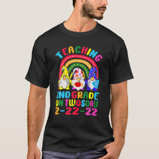 Teaching 2Nd Grade School Team Gnomies On Twosday T-Shirt