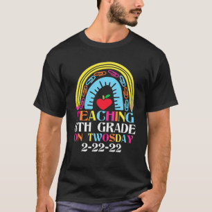 Teaching 8Th Grade On Twosday 2/22/2022 Funny Scho T-Shirt