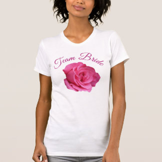 Team Bride pretty pink rose floral hen party  T-Shirt
