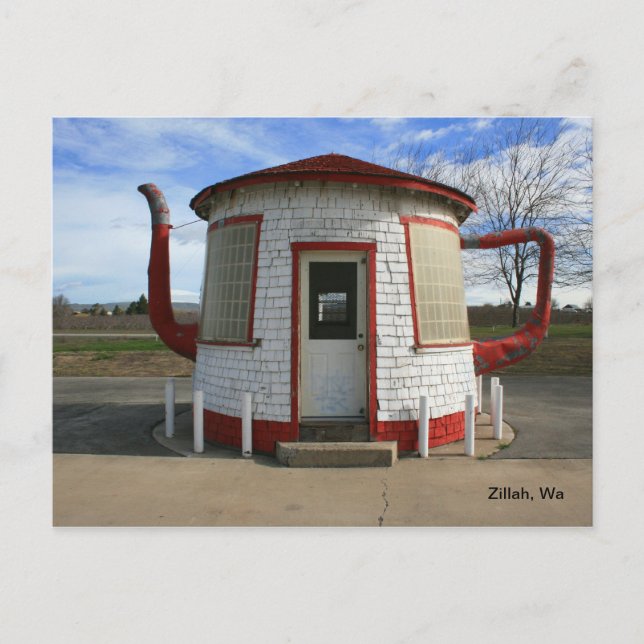 Teapot gas Station- Zillah, Washington Postcard (Front)