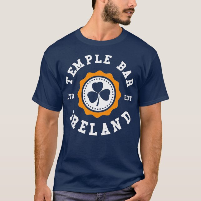 TEMPLE BAR DUBLIN Ireland Shamrock Irish Badge T-Shirt (Front)