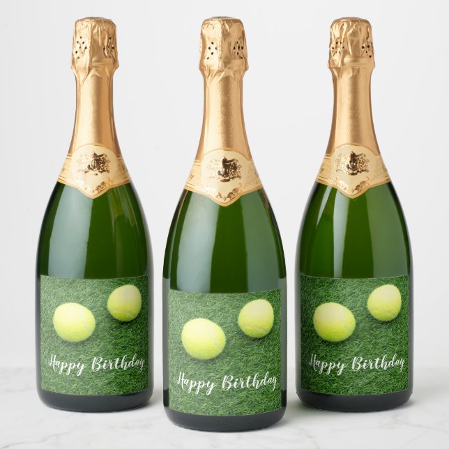 Tennis balls on green grass sparkling wine label (Bottles)