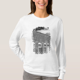 Territorial style architecture, Santa Fe, New T-Shirt