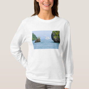 Thailand, Andaman Sea. Star Fyer clipper ship 2 T-Shirt