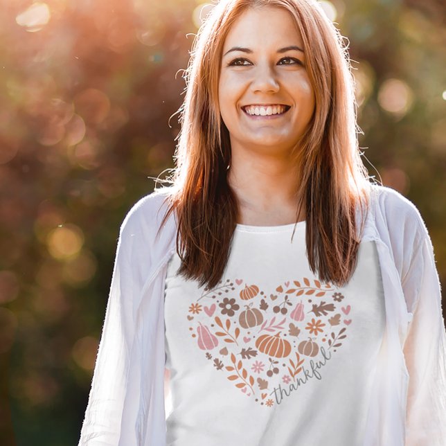 Thankful Seasonal Fall Heart Graphic T-Shirt (Creator Uploaded)