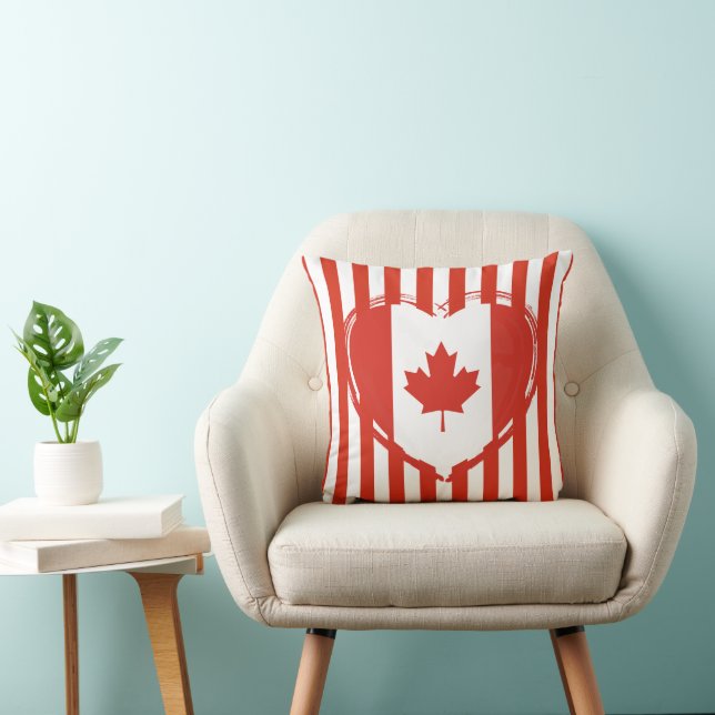 Thanksgiving Canada – Red heart and stripes  Cushion (Chair)