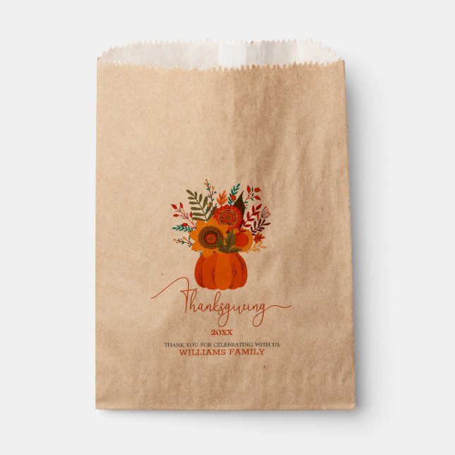 Thanksgiving typography Fall flowers bouquet Favour Bags (Front)