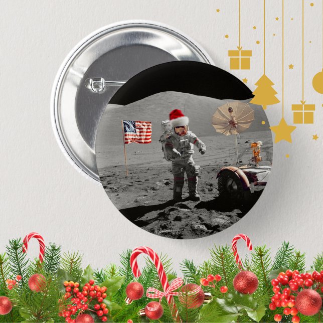That's One Small Step for Santa Apollo 17  6 Cm Round Badge (Creator Uploaded)